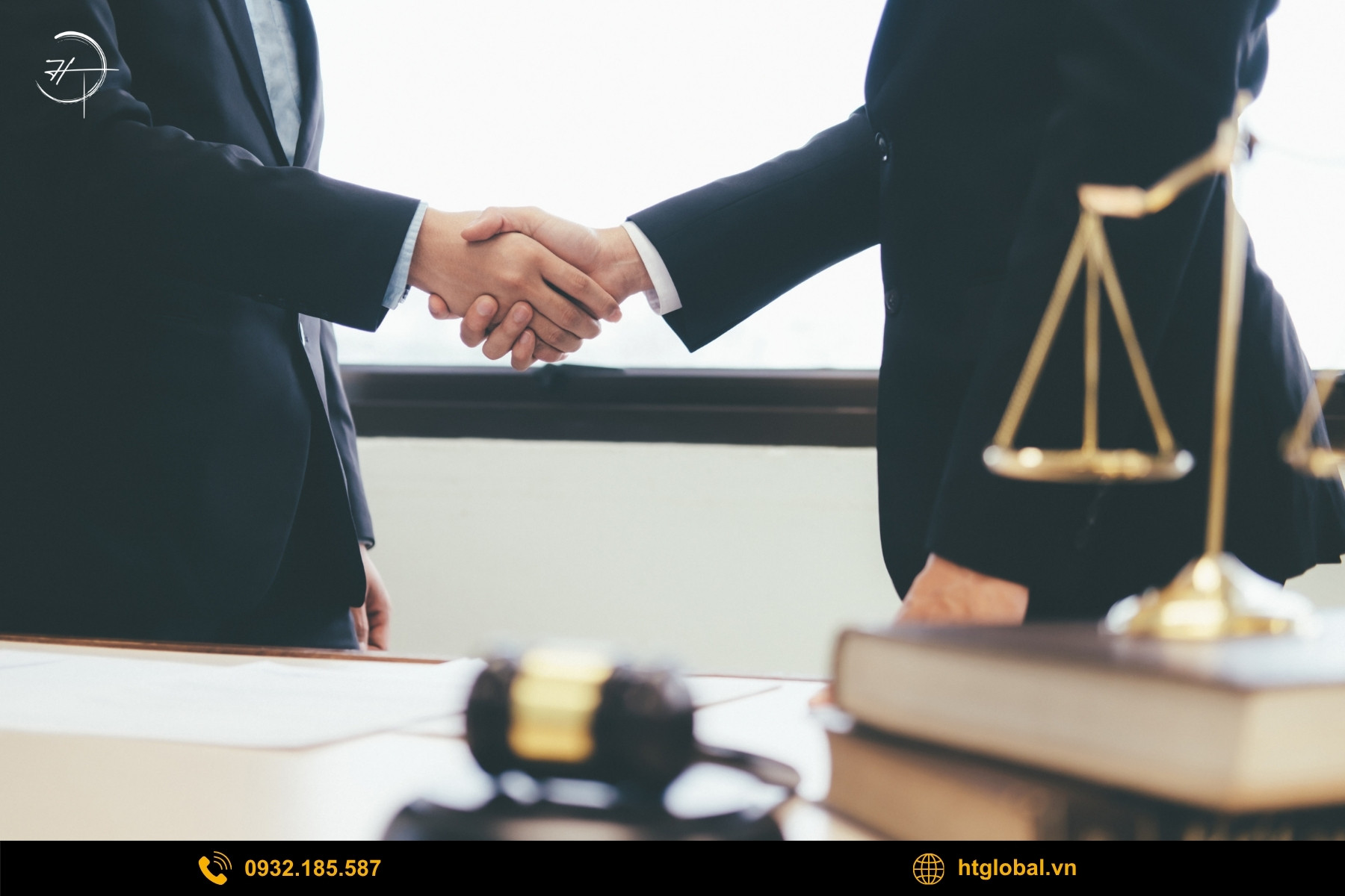Dịch vụ hỗ trợ doanh nghiệp thương mại của HT | 弘信 bao gồm những gì?