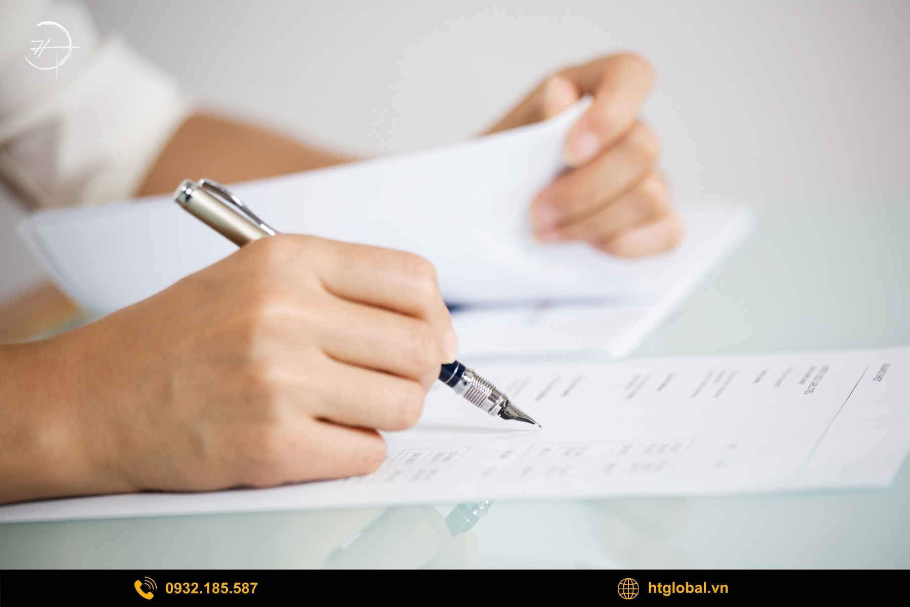 Thẻ tạm trú (TRC) là gì?