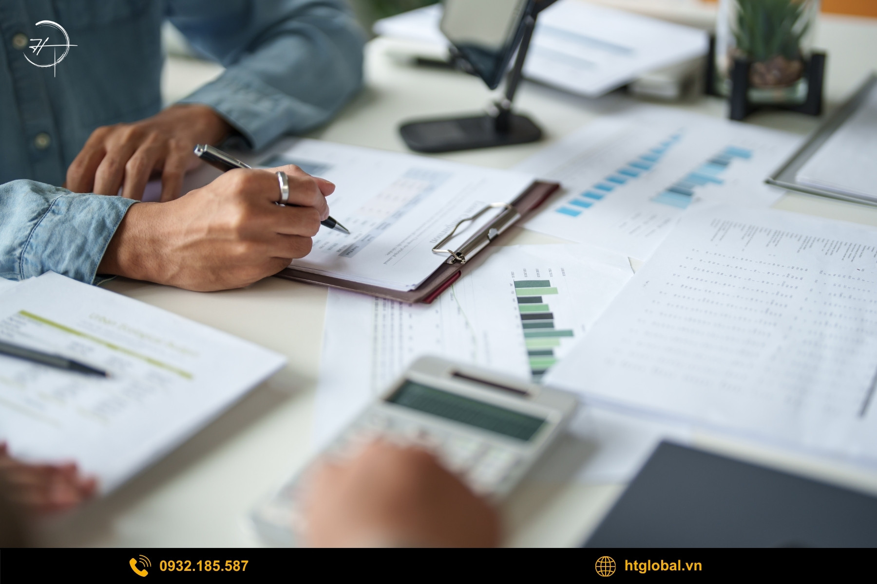 Vì sao doanh nghiệp nên sử dụng dịch vụ kế toán nội bộ tại HT | 弘信?
