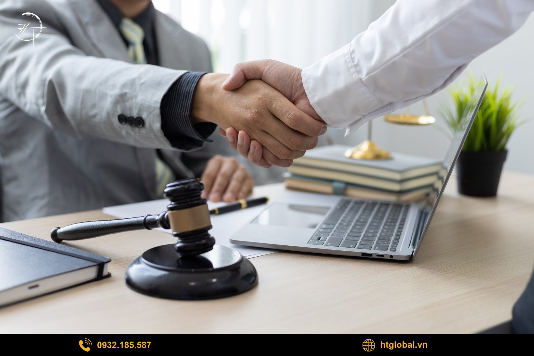 Vì sao nên chọn dịch vụ tái cấu trúc và giải thể tại HT | 弘信?