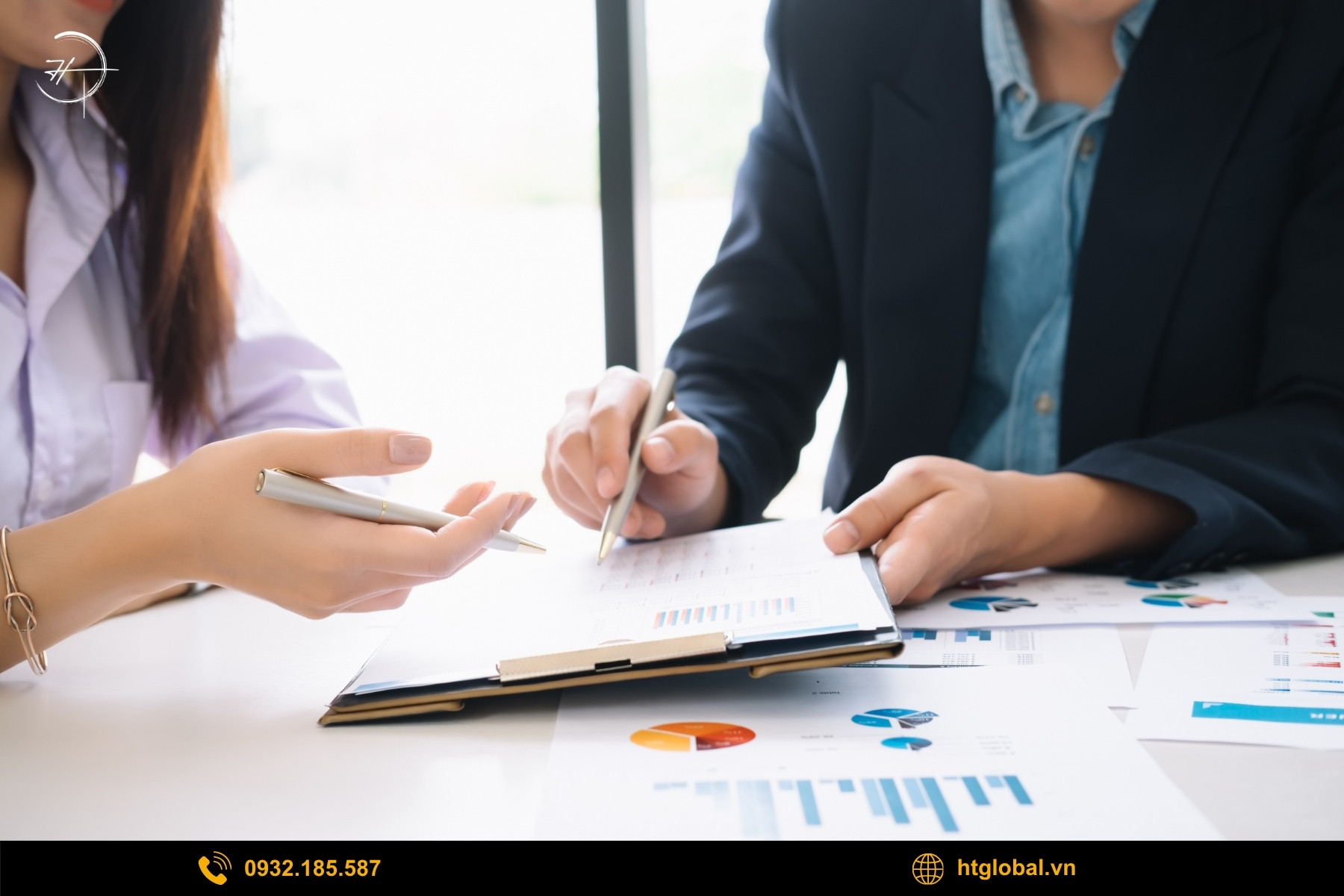 Vì sao nên chọn dịch vụ tư vấn mã HS tại HT | 弘信?